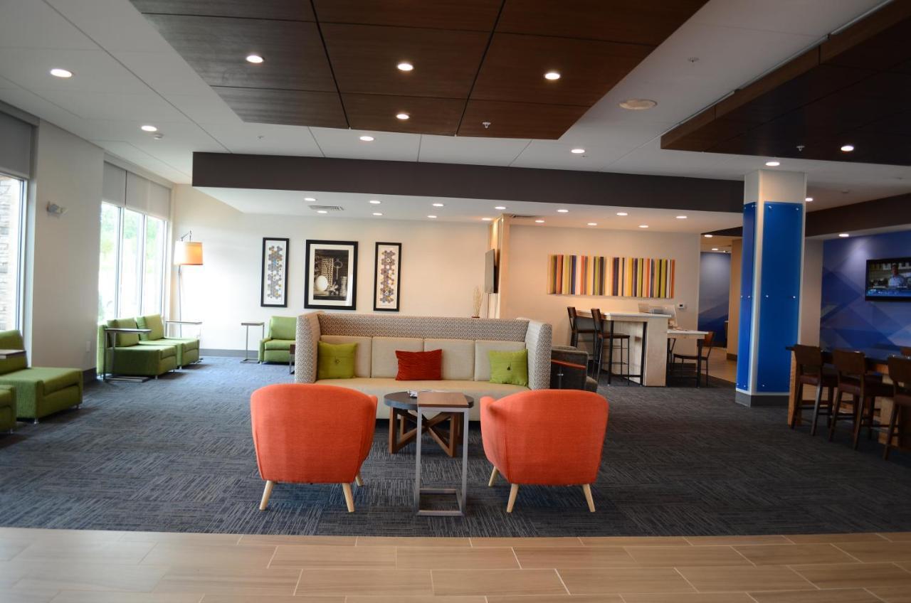 Holiday Inn Express & Suites - Charlotte Ne - University Area By Ihg Exterior foto