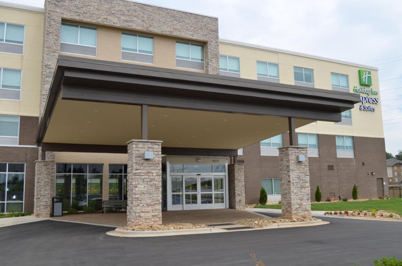 Holiday Inn Express & Suites - Charlotte Ne - University Area By Ihg Exterior foto