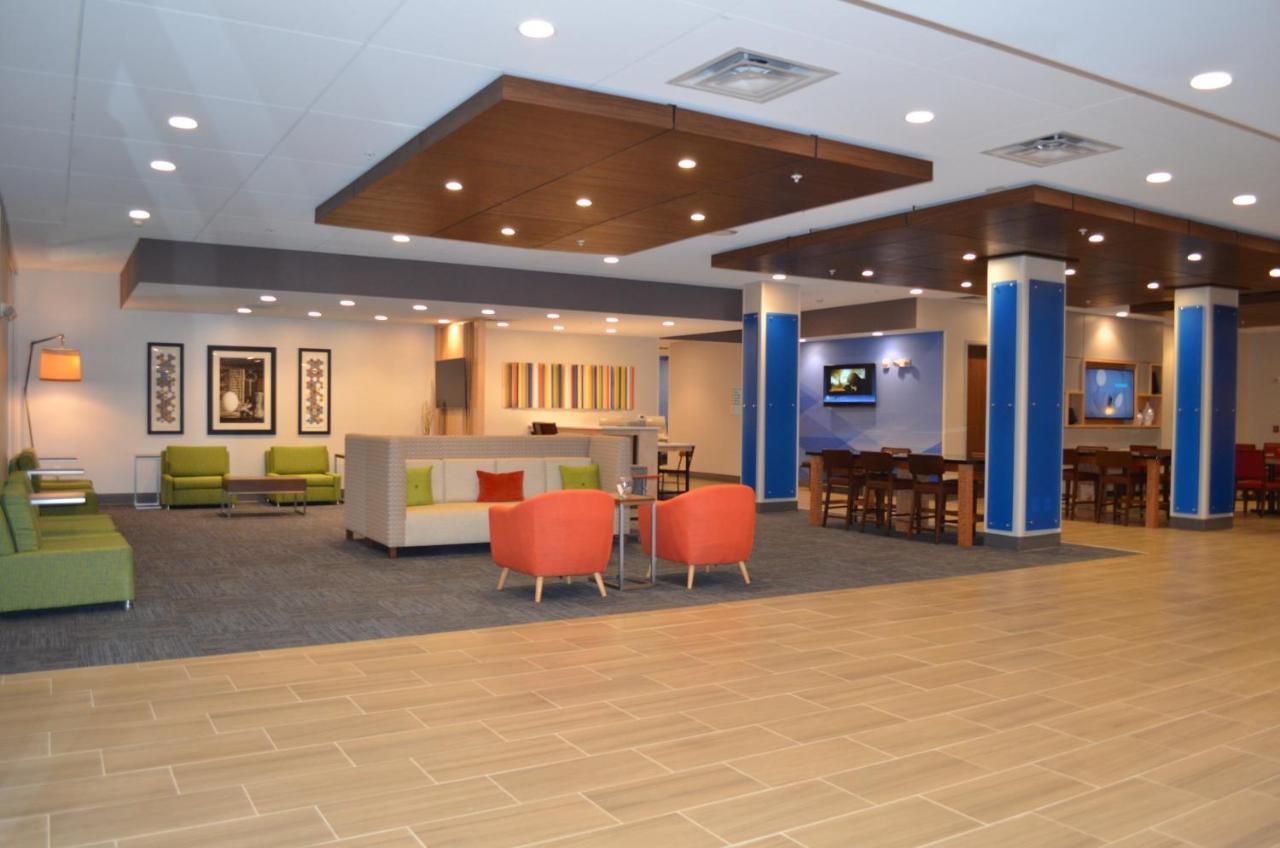Holiday Inn Express & Suites - Charlotte Ne - University Area By Ihg Exterior foto